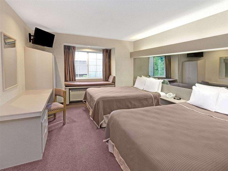 Red Lion Inn & Suites Elk Grove Village Eksteriør bilde