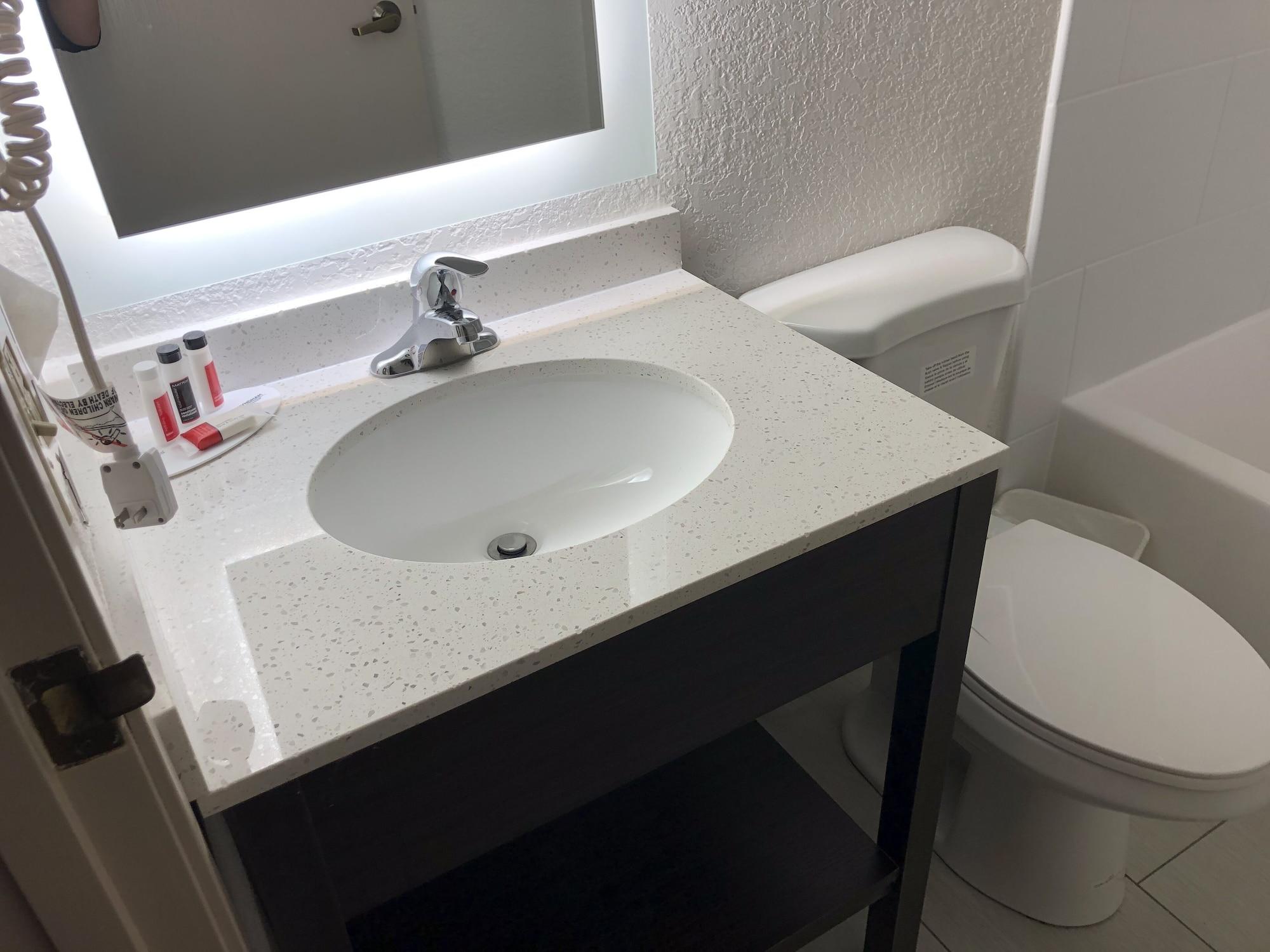 Red Lion Inn & Suites Elk Grove Village Eksteriør bilde
